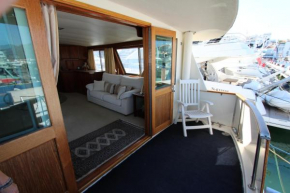 Boat Accommodation and Breakfast in Puerto Banus
